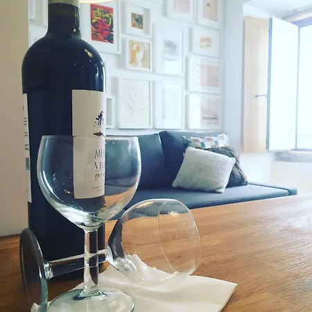 Tp Factory 15, Daire *